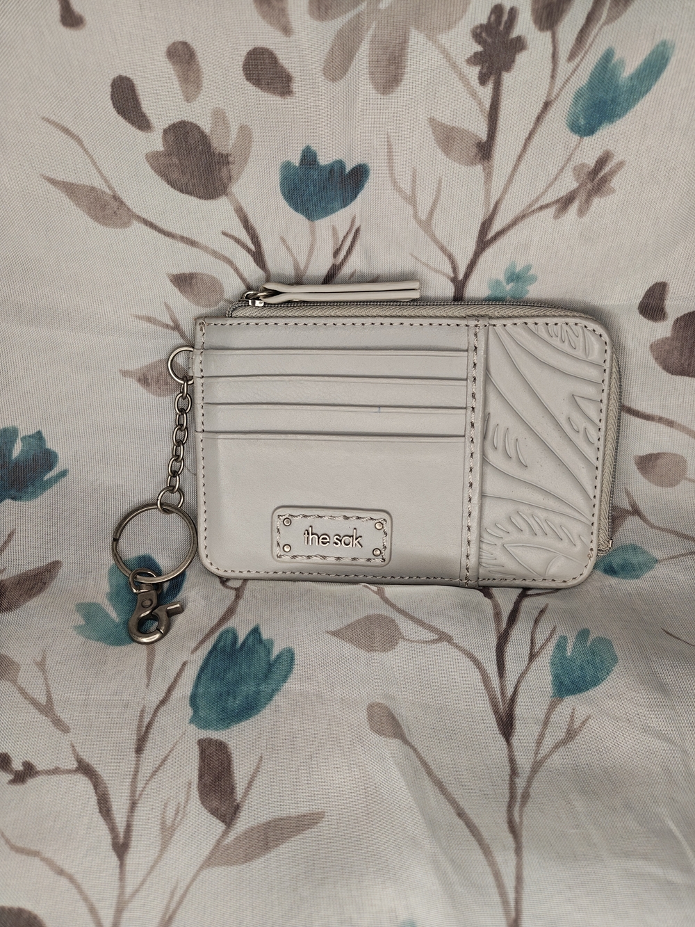 The Sak Light Grey Leather Cardholder Wallet With Keychain